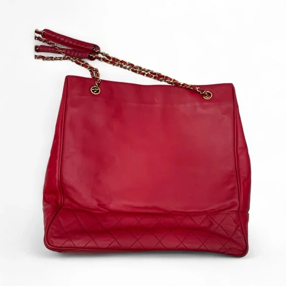 CHANEL Authentic Grand Shopping Tote (GST) in Red Leather — Iconic Shoulder Bag - Picture 3 of 10